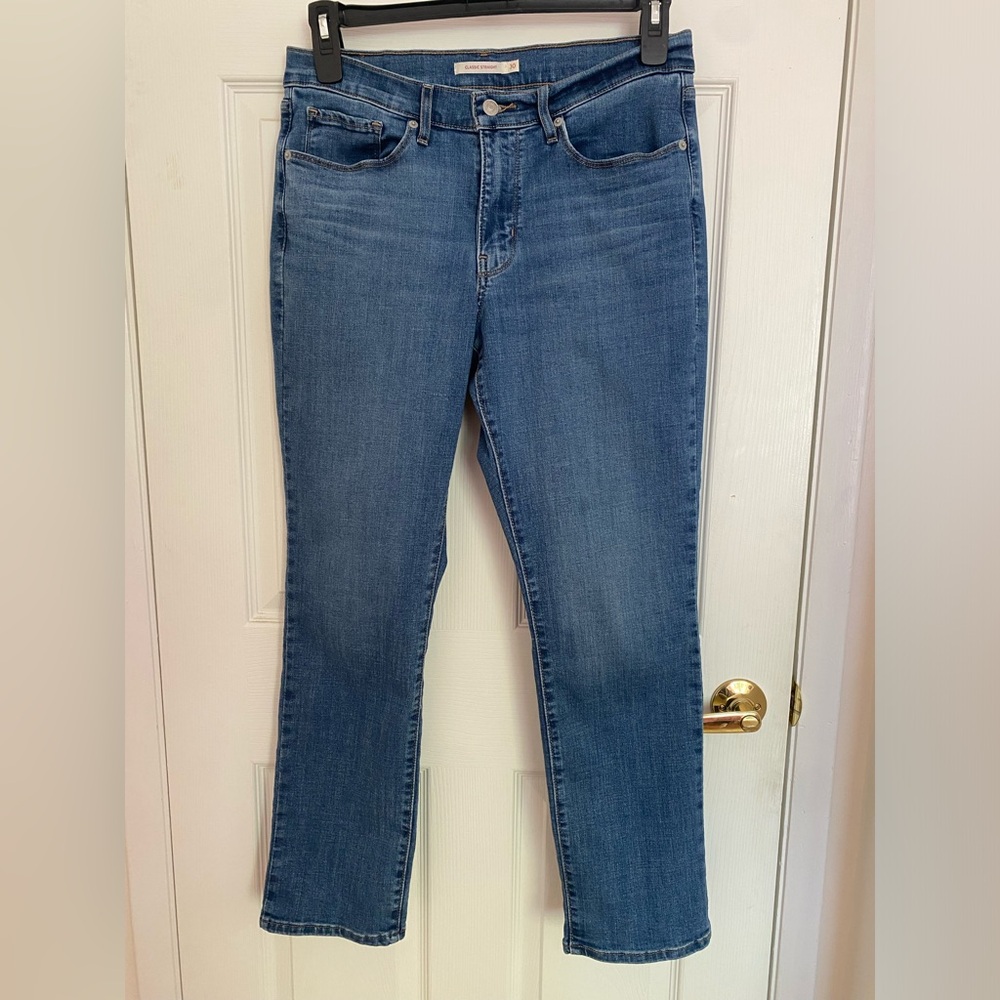 Levi's Classic Straight Jeans sz 10 Blue Womens Medium Wash
